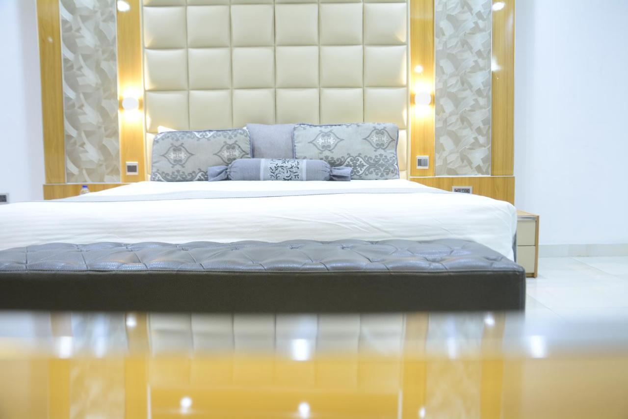 Caesar'S Luxury Hotel Lekki Extérieur photo