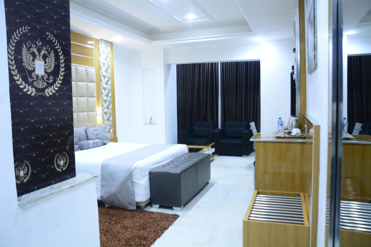 Caesar'S Luxury Hotel Lekki Extérieur photo