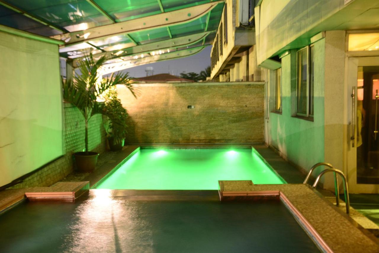 Caesar'S Luxury Hotel Lekki Extérieur photo