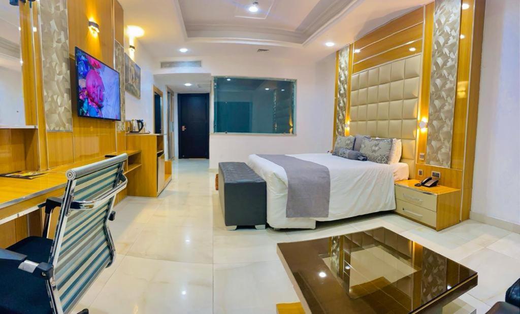 Caesar'S Luxury Hotel Lekki Extérieur photo