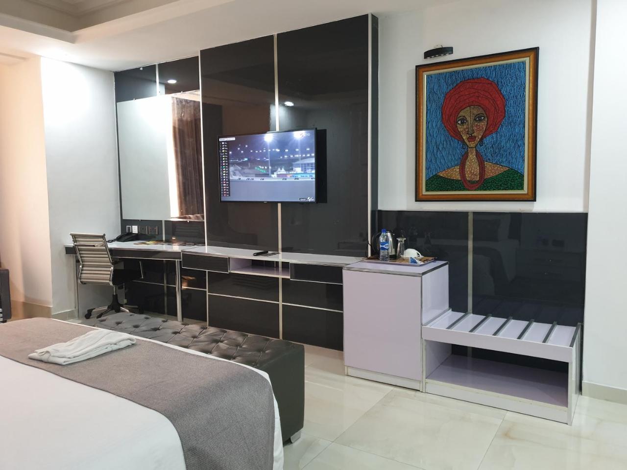 Caesar'S Luxury Hotel Lekki Extérieur photo