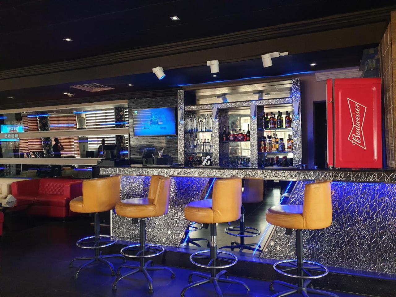 Caesar'S Luxury Hotel Lekki Extérieur photo